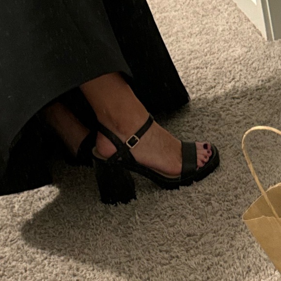 Black Ankle Strap Block Heels 8 - Picture 8 of 8
